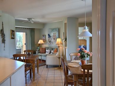 Upscale Vacation Condo on Miramar Beach Full Gulf View